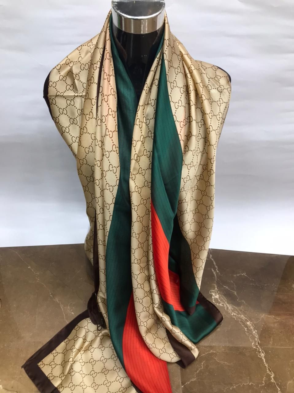 Écharpe Beige Bord Vert