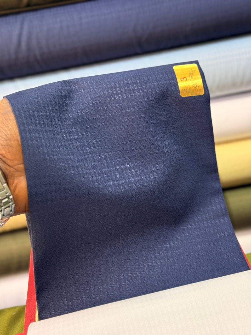 Tissu Homme Bleu Marine Micro-Motif -Texturé Régulier