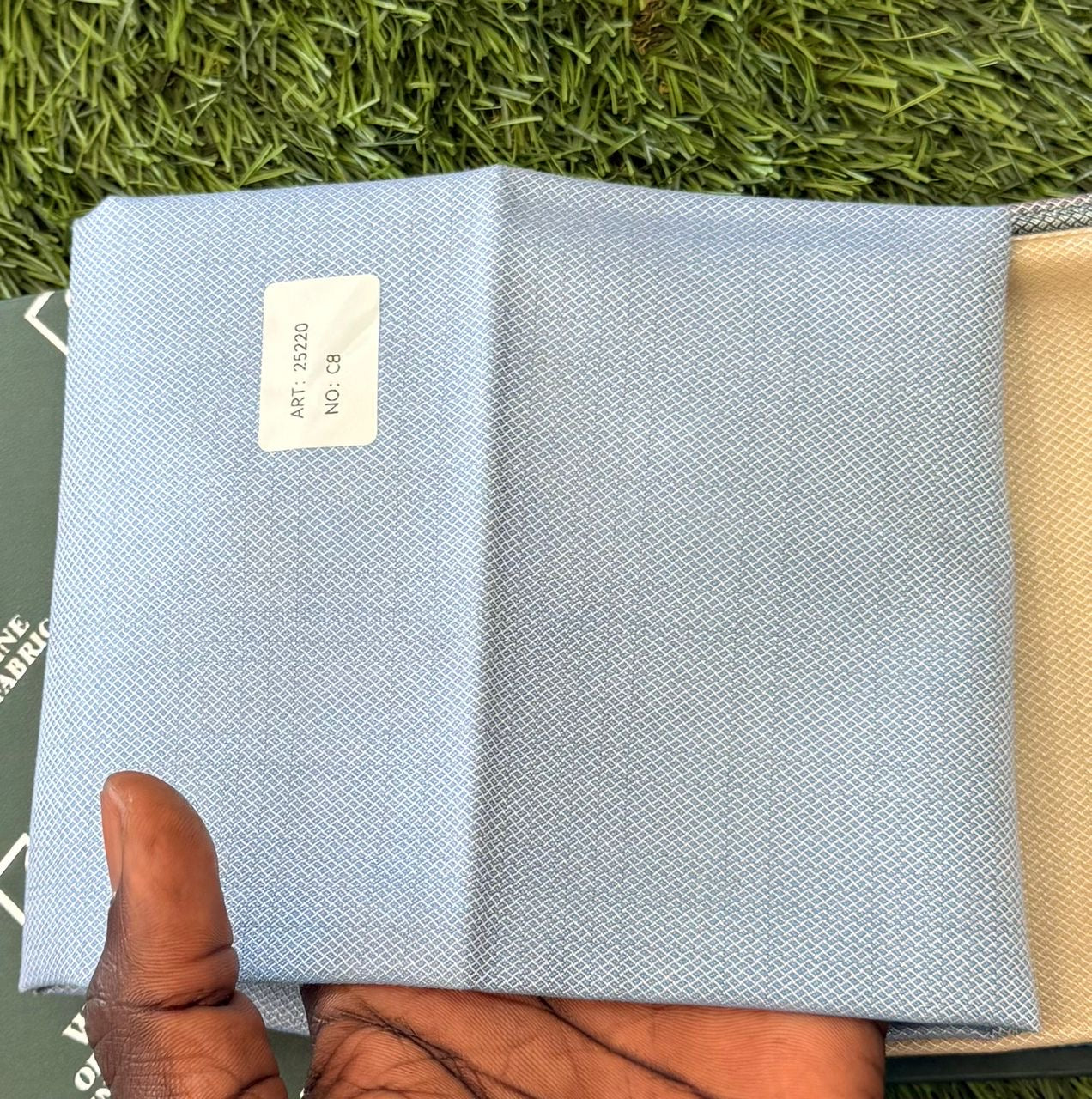 Tissu Oxford Premium Bleu Gris – Tenues Africaines Élégantes