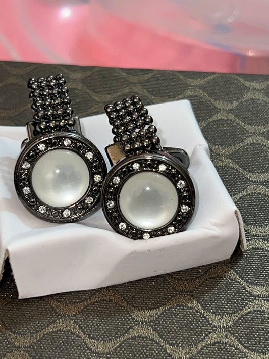 Bouton Manchette Fond Blanc