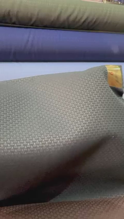 Tissu Homme Vert Olive – Motifs Géométriques Élégants